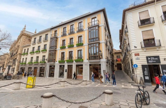 BIBO SUITES REAL CHANCILLERIA