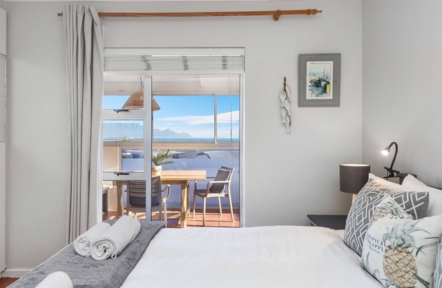 Big Bay Beach Club 37