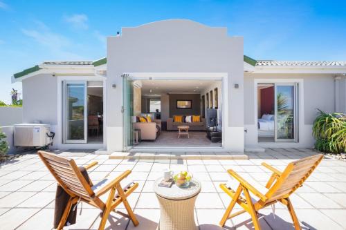Big Bay Beach Club G6 by Host Agents