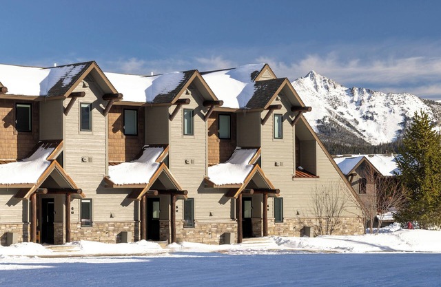 Big Sky Vacation Rentals: Saddle Ridge I-3