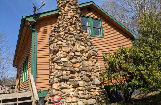 Big Summer Discount-nPrivate Quite 1600 SF Cabin house