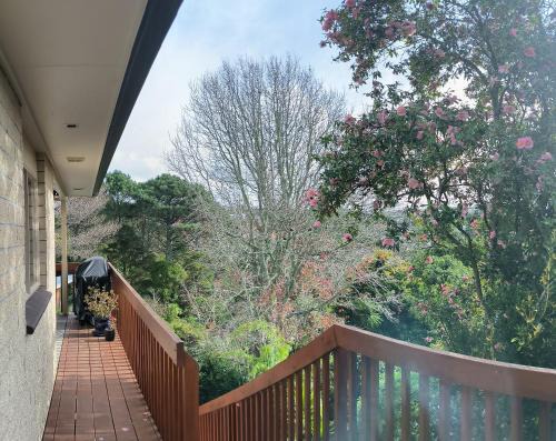 Birdsong hideaway two-bedroom suite in Browns Bay