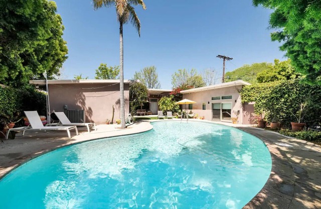 Bixby Beauty 50s Mod - Pool and Parking
