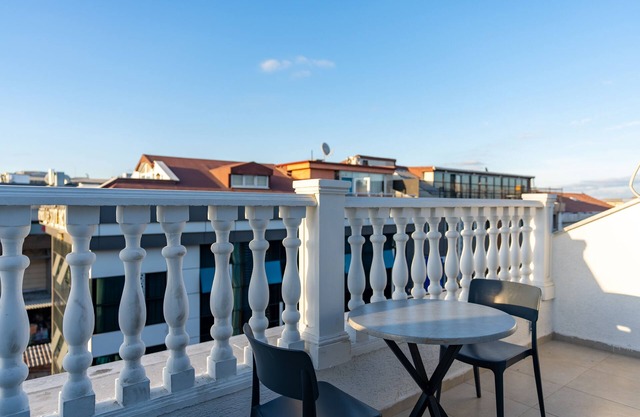 BLACK PALACE HOTEL
