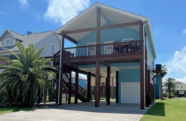 Blue Beacon 2 Bedroom Home by Redawning