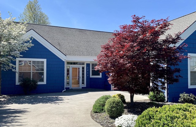 Blue Haven: Light and Spacious