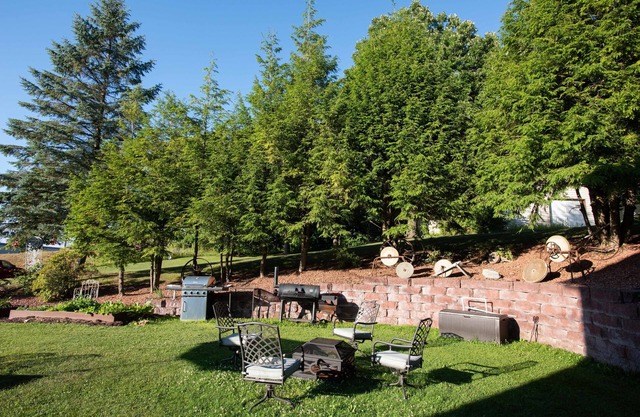 Blue Spruce Motel