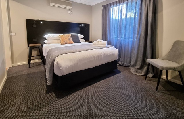 Blue Wren Lodge Waratah - 10 Bedrooms / 10 Bathrooms