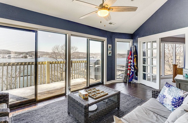 Boat, Swim & Enjoy Lake Views: Osage Beach Retreat