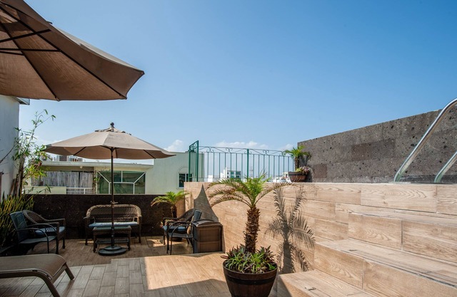 Boca Inn Hotel & Suites