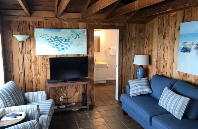 Bodega Harbor Inn