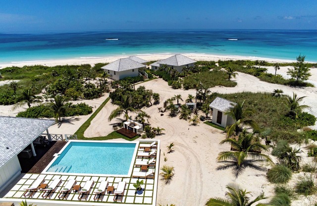 Bohemia - New Luxury Beachfront Bungalows
