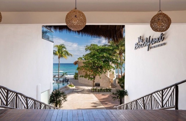 Boho Chic Beachfront Room w/Minibar & Modern Amenities ALL-INCLUSIVE