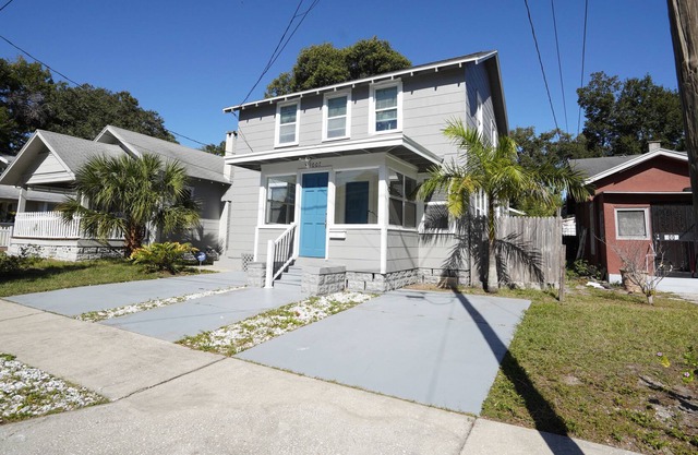 ☀️ Boho House ☀️ near Downtown 🌴 Spacious, Bright 🌴 Patio, Grill, Free Parking