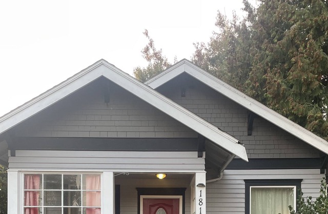 Bon Air Bungalow in North Everett