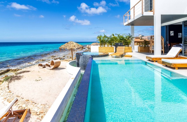 Bonaire Beach Villas - Villa 3 - Brand New Ultra luxurious villa!