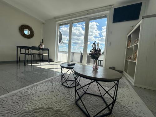 BookieB Apartment by Schmitt