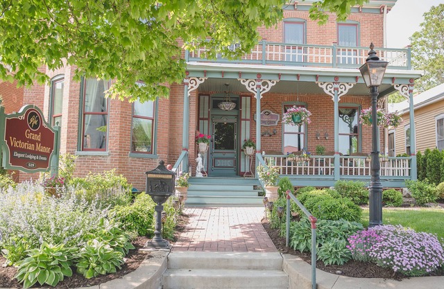 Boonville Luxury Lodging