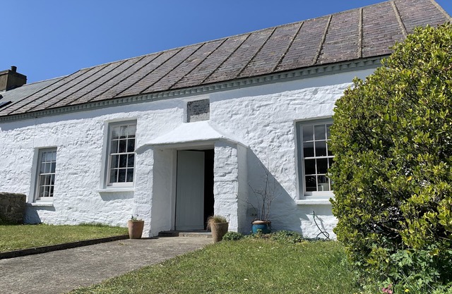 Boutique coastal retreat In Lovely Hamlet Near Amazing Beaches and St Davids