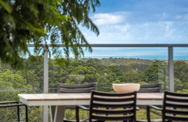 Boutique farm accommodation only 5 minutes away from the Beach.