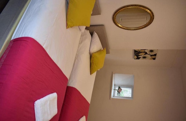 Braillen Suite- 2 bedroom with kitchenette and bathroom