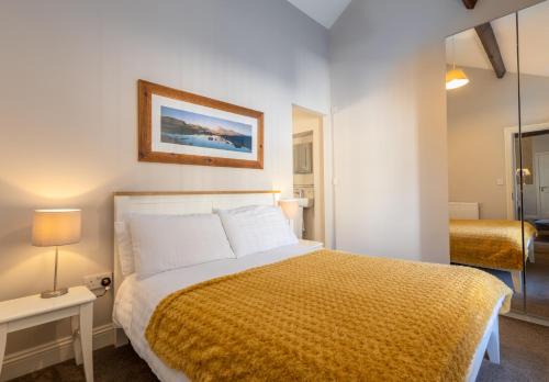 Brampton Holiday Homes - The Mews Apartment