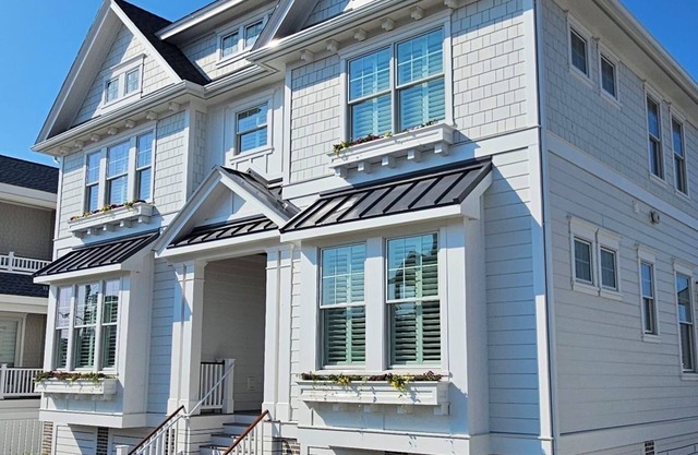 Brand New 5 Bedroom Bay Front Home with Pool - Open rental 9/4/25-9/11/25