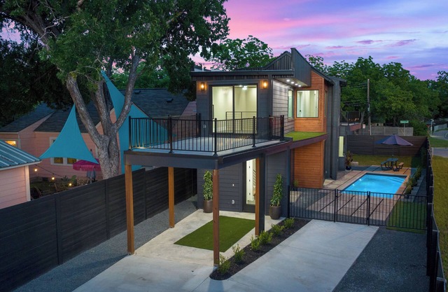 Brand New Austin Downtown Home -Pool