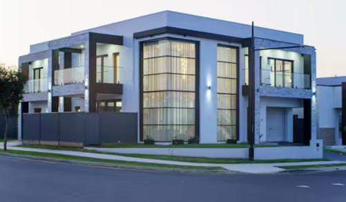 Brand New Complete Designer House