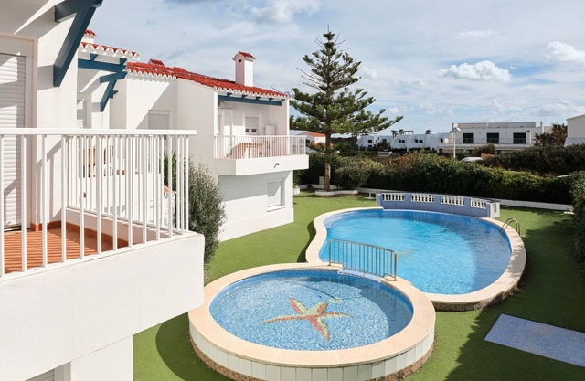 Brand new: apartment with pool