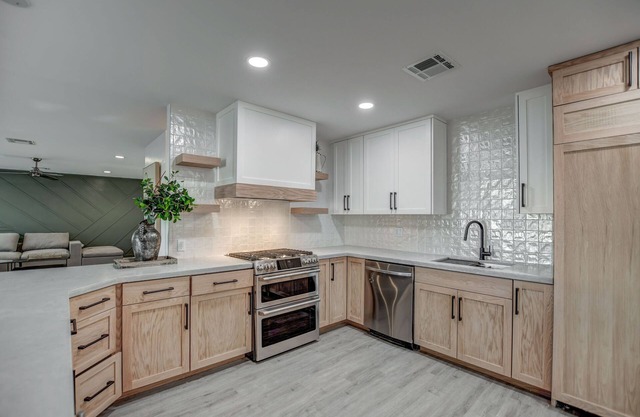 Brand New Gorgeous Designer Home 5m to Old Town, Pool- Double Master 5 Bdrm/3 ba