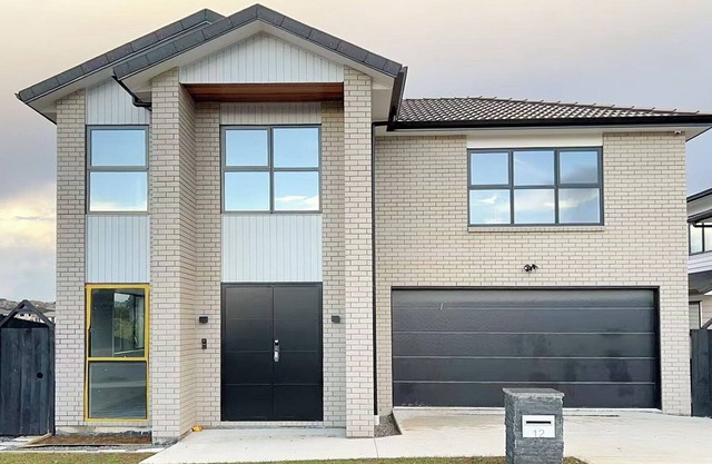 Brand-New Large house Castlebane Drive