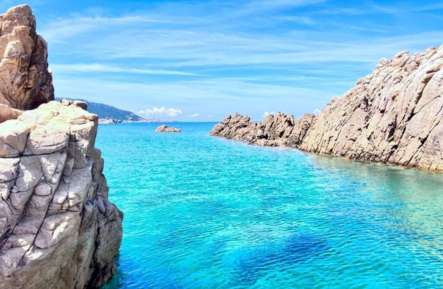 Breathtaking Views few Steps From the sea