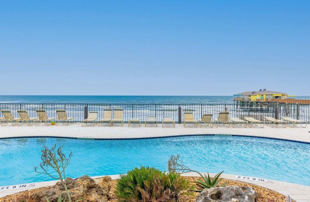 Breathtaking Views Heated Pool Beach Access