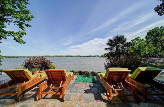 Breathtaking View on Lake Wylie 4BR Lakehouse and Dock
