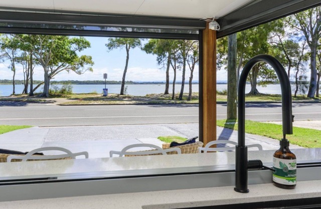 Bribie Beach Apartment