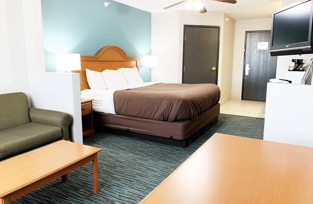 BridgePointe Inn & Suites by BPhotels, Lincoln I-80/27th St
