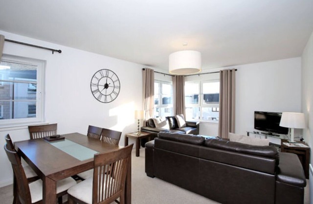 Bright 3 bed Inverurie home near Ury Riverside Park