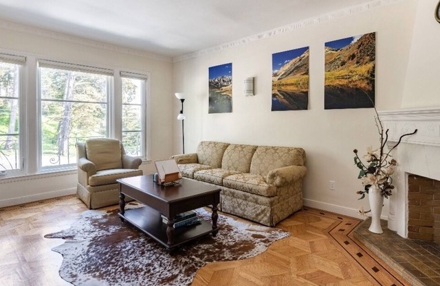 Bright, Cozy 3B2B Home @ a Convenient SF Location