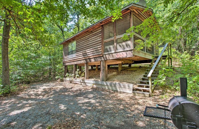 Bright Davis Escape with Screened-In Porch!