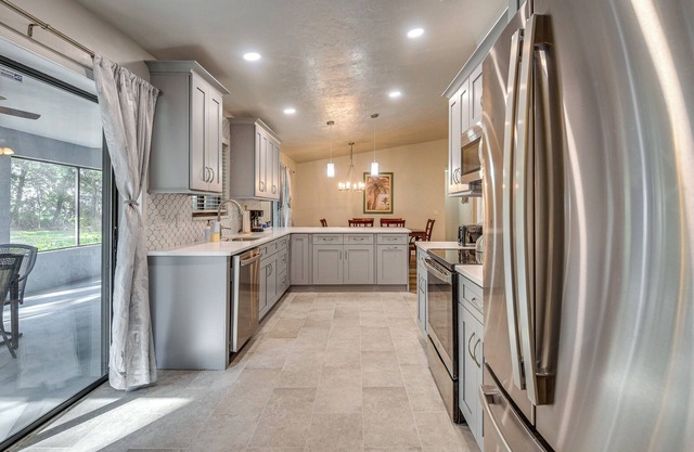 Bright Paradise of Palm Coast w/Patio