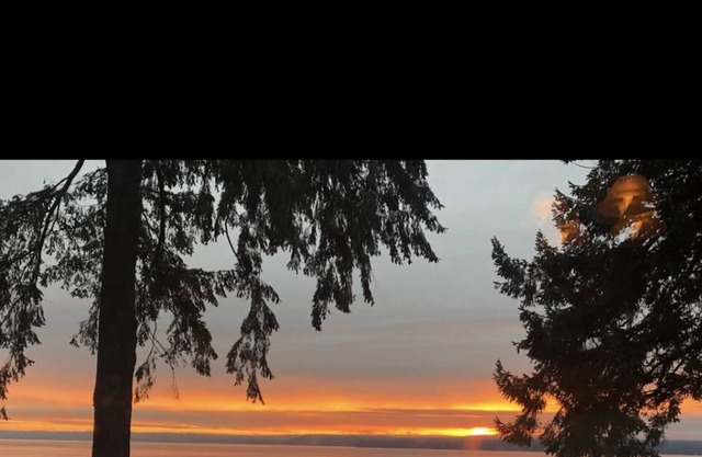 Brinnon Paradise Waterfront Home!
