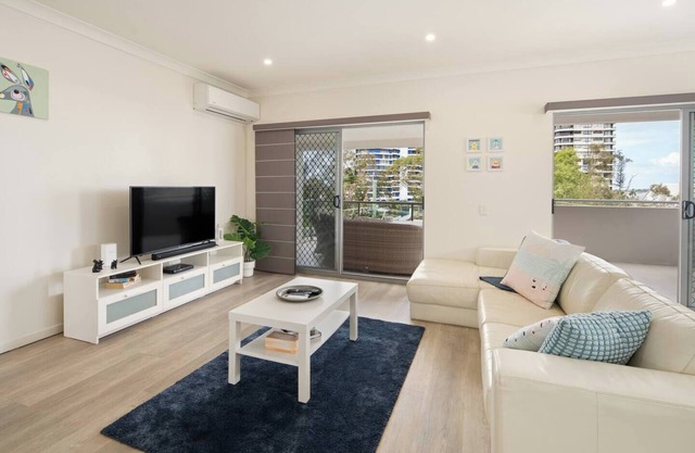 Broadwater Days Breezy Resort Living by the Bay