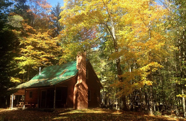 Brookside Cabin in the Woods