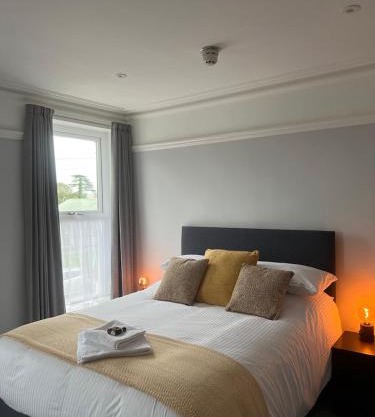 Brynhyfryd Guest House