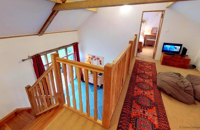 BUCKLAND BREWER COB BARN | 2 Bedrooms | Buckland Brewer | Sleeps 4