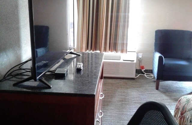 Budget Inn Express