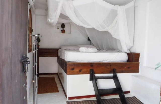 Budget Room @ Oceanview B&B Curacao