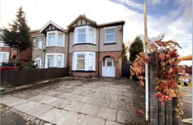 Budgeted Residence near Coventry Building Society (CBS) Arena with Parking
