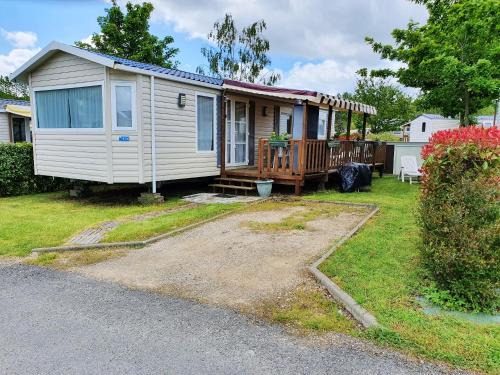 Bungalow cosy en campagne à Onzain avec piscine partagée